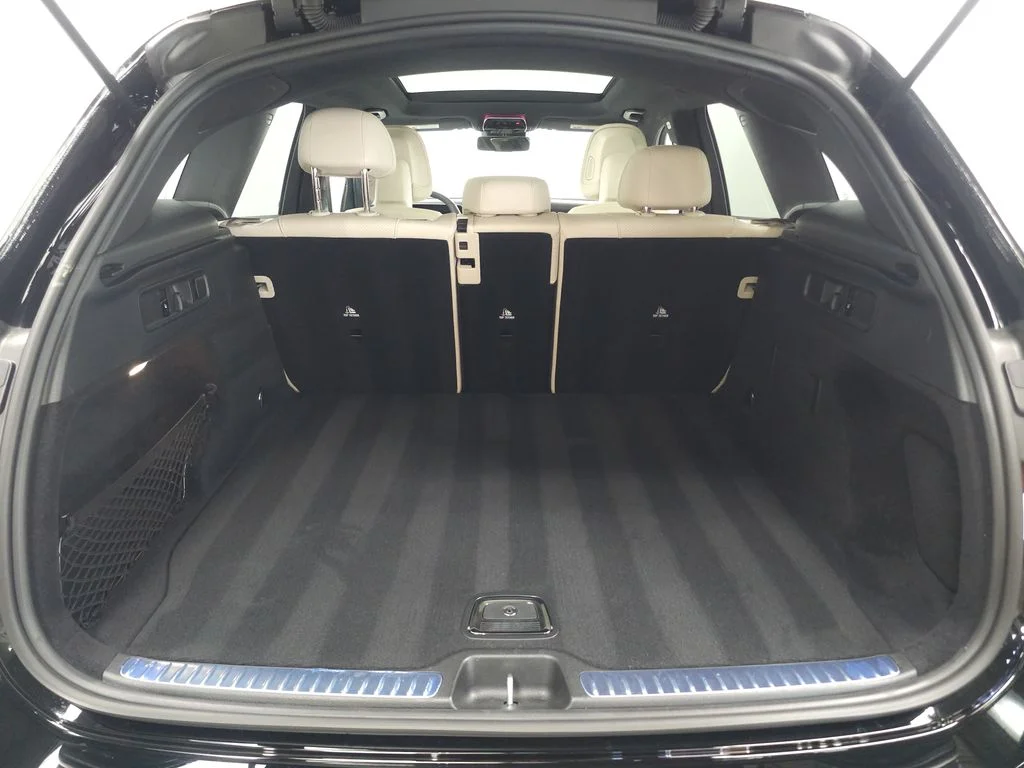 Certified Used 2026 Black Mercedes-Benz GLC 300 image 27