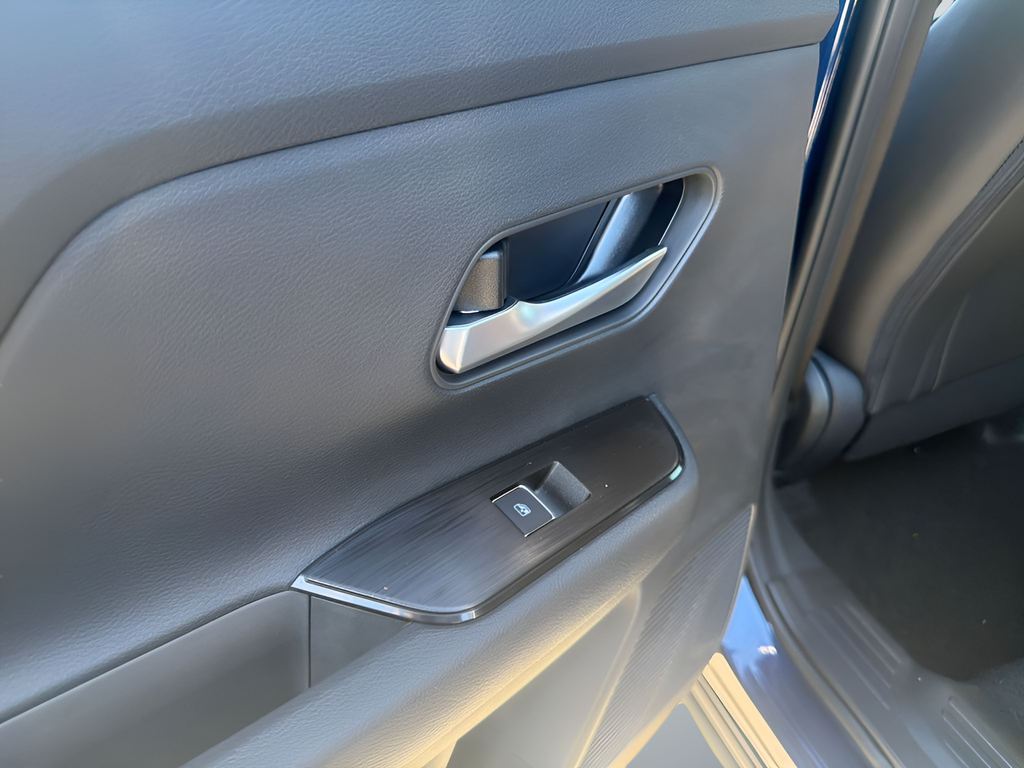 2026 Nissan KICKS SR - Photo 19