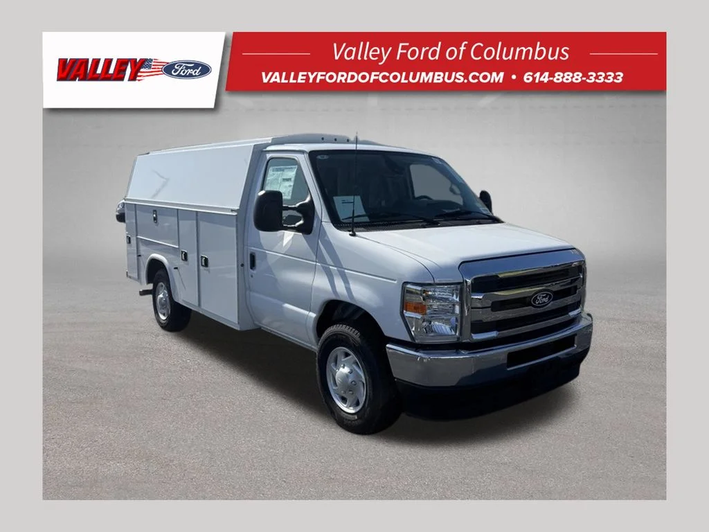 New 2026 Oxford White Ford E-350 SRW image 1