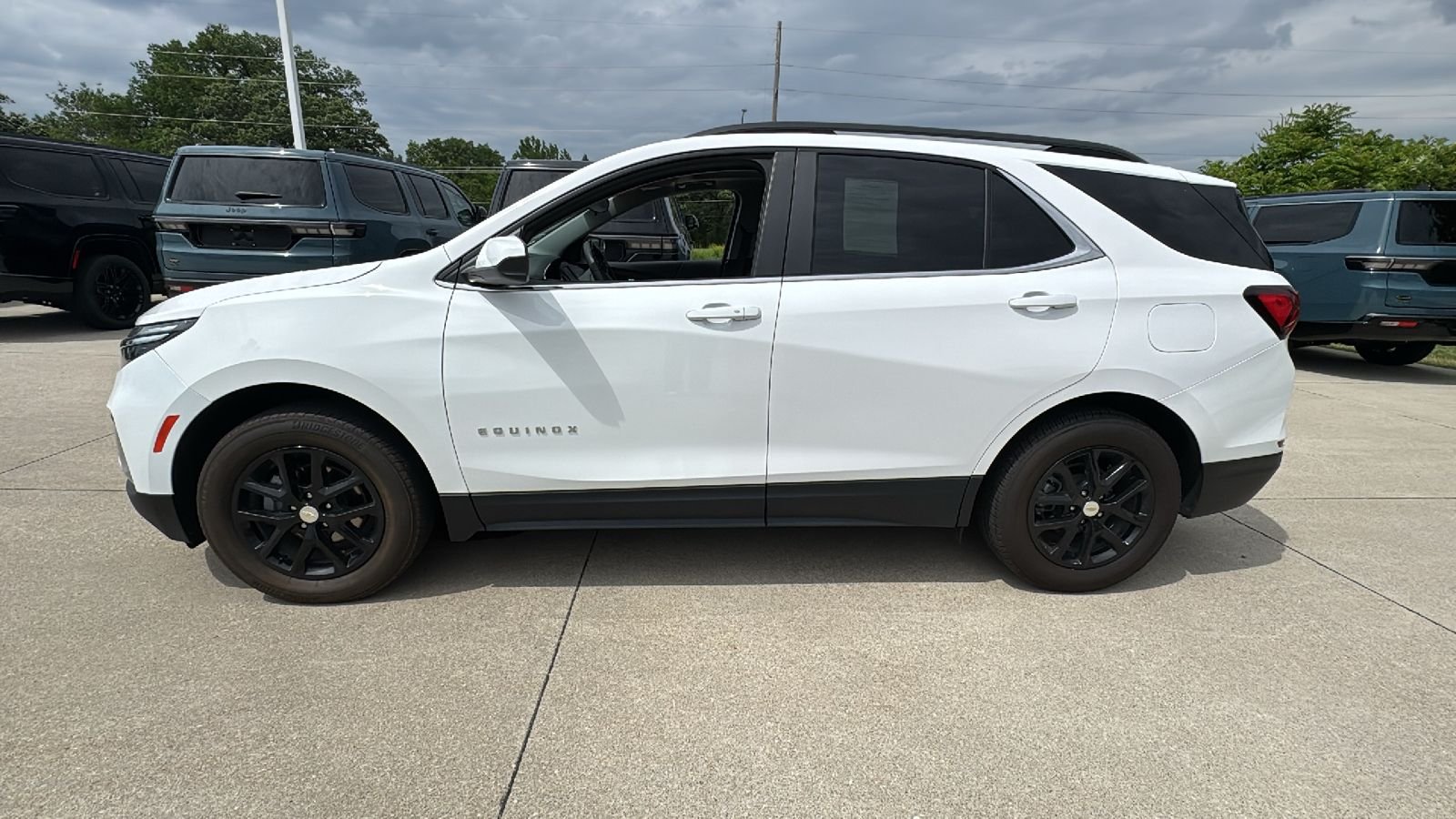 Used 2022 White Chevrolet LT image 7