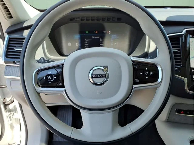 Used 2024 White Volvo T8 Plus Bright Theme 7 Passenger image 24