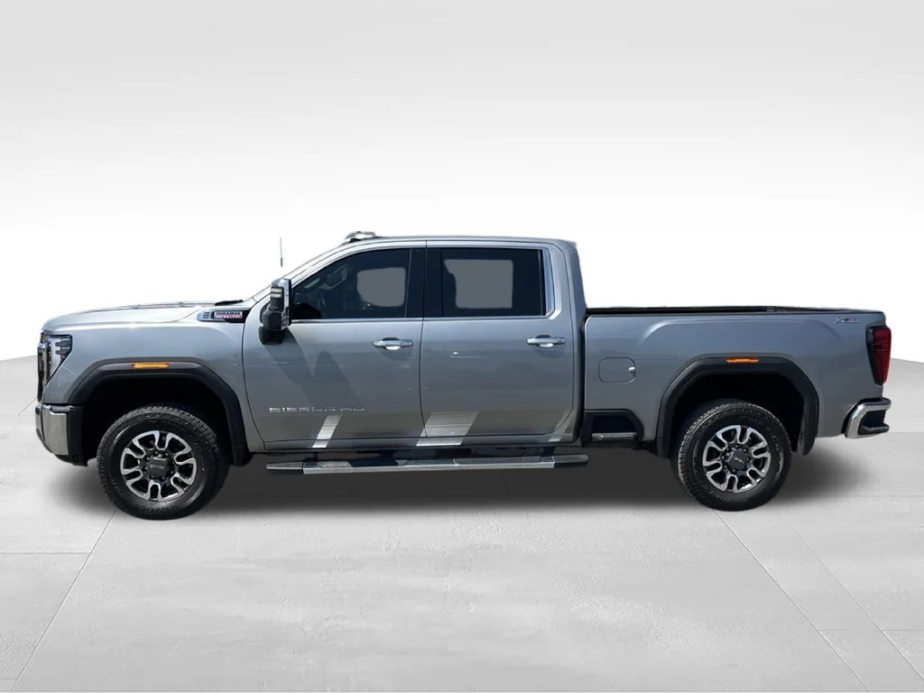 Used 2024 Sterling Metallic GMC SLT image 8