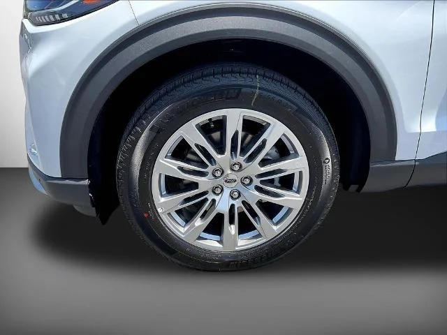 New 2026 Space White Metallic Ford Platinum™ image 49