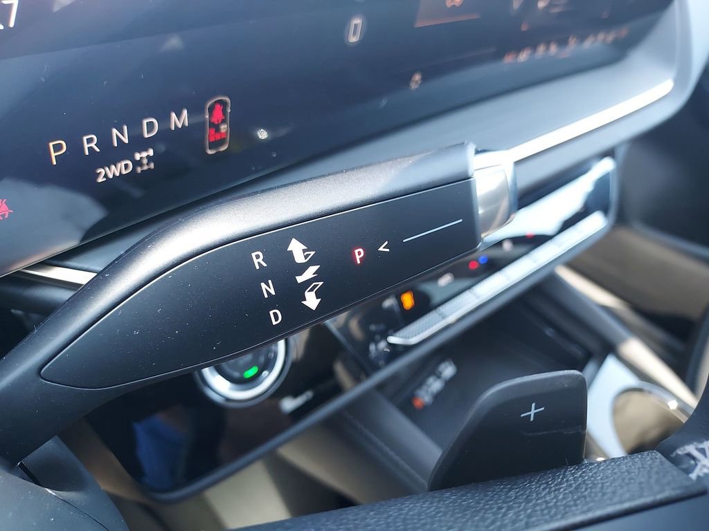 New 2026 Quartz Blue Metallic Buick Avenir image 25