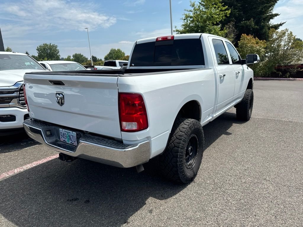 Used 2016 Bright White Clearcoat Ram SLT image 9