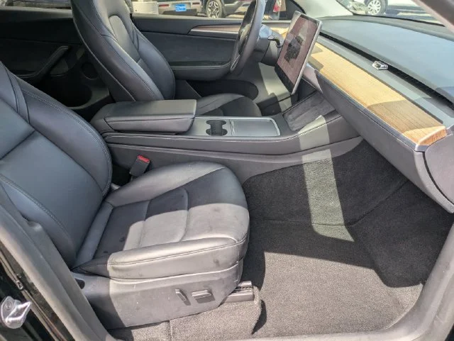Used 2023 Black Tesla Performance image 29
