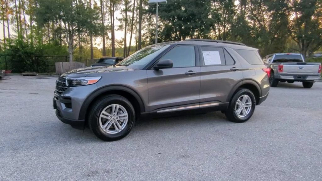 Used 2023 Carbonized Gray Metallic Ford XLT image 11
