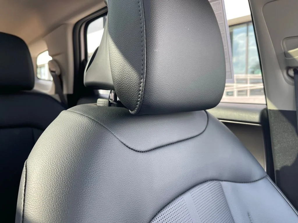 New 2026 White Kia EX image 24