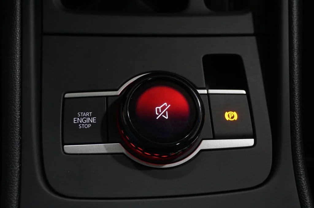 Certified Used 2025 Black Volkswagen 2.0T SE image 19