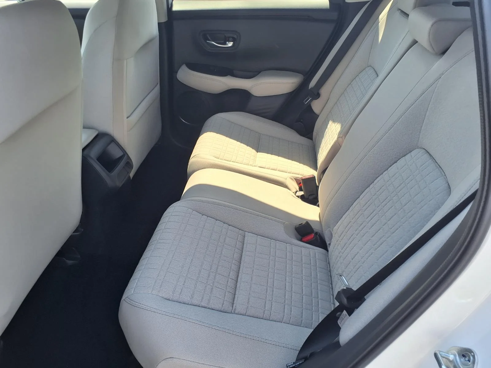 New 2026 Platinum White Pearl Honda LX image 6