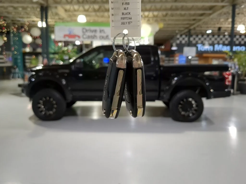 Used 2020 Black Metallic Ford XL image 4