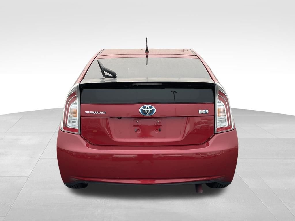 Used 2015 Barcelona Red Metallic Toyota One image 10