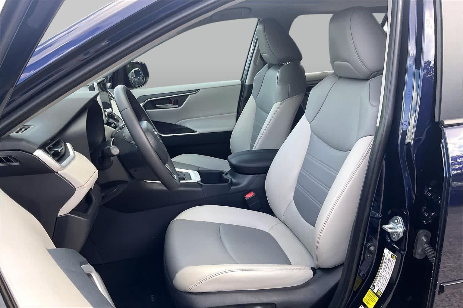 Used 2025 Blueprint Toyota XLE Premium image 8
