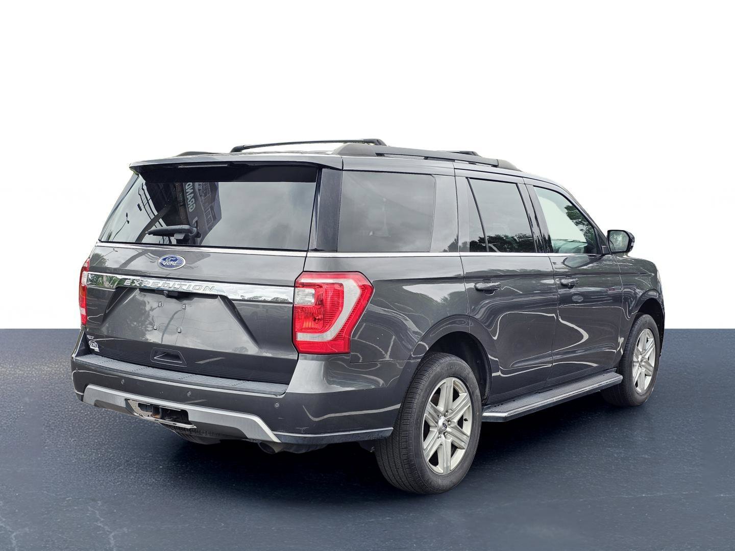 Used 2020 Magnetic Metallic Ford XLT image 8
