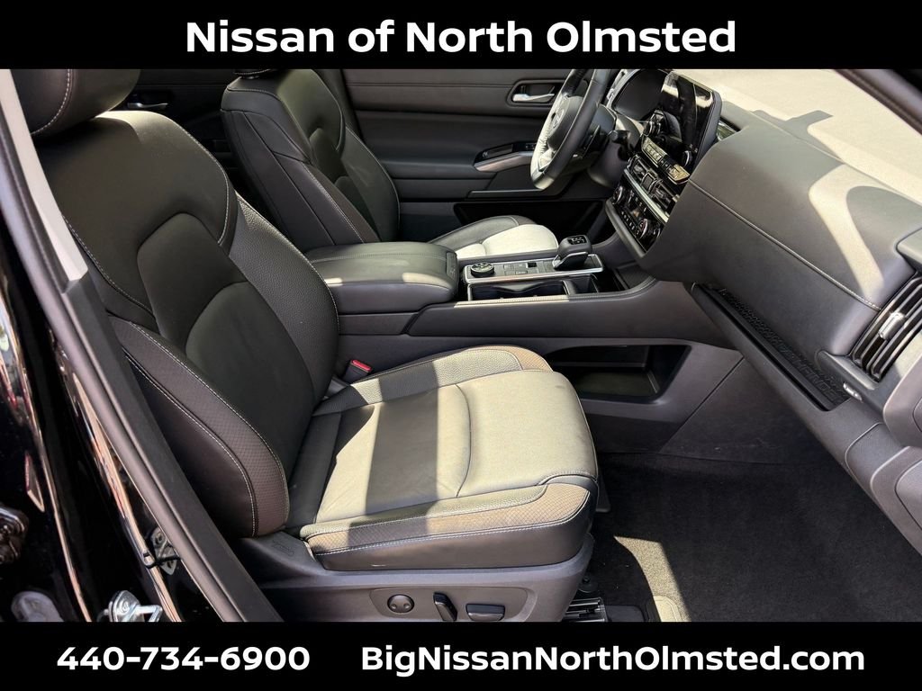 Certified Used 2023 Super Black Nissan SL image 28