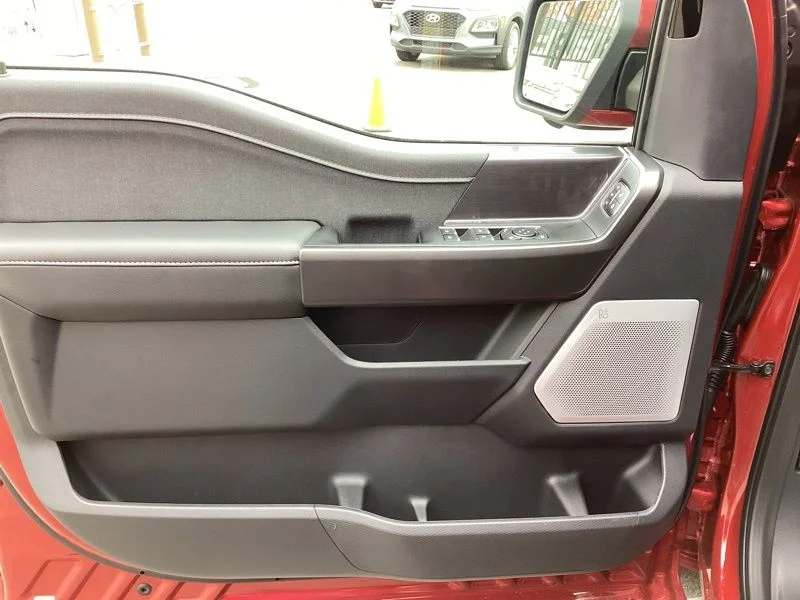 2025 Ford F-150 Lariat - Photo 25