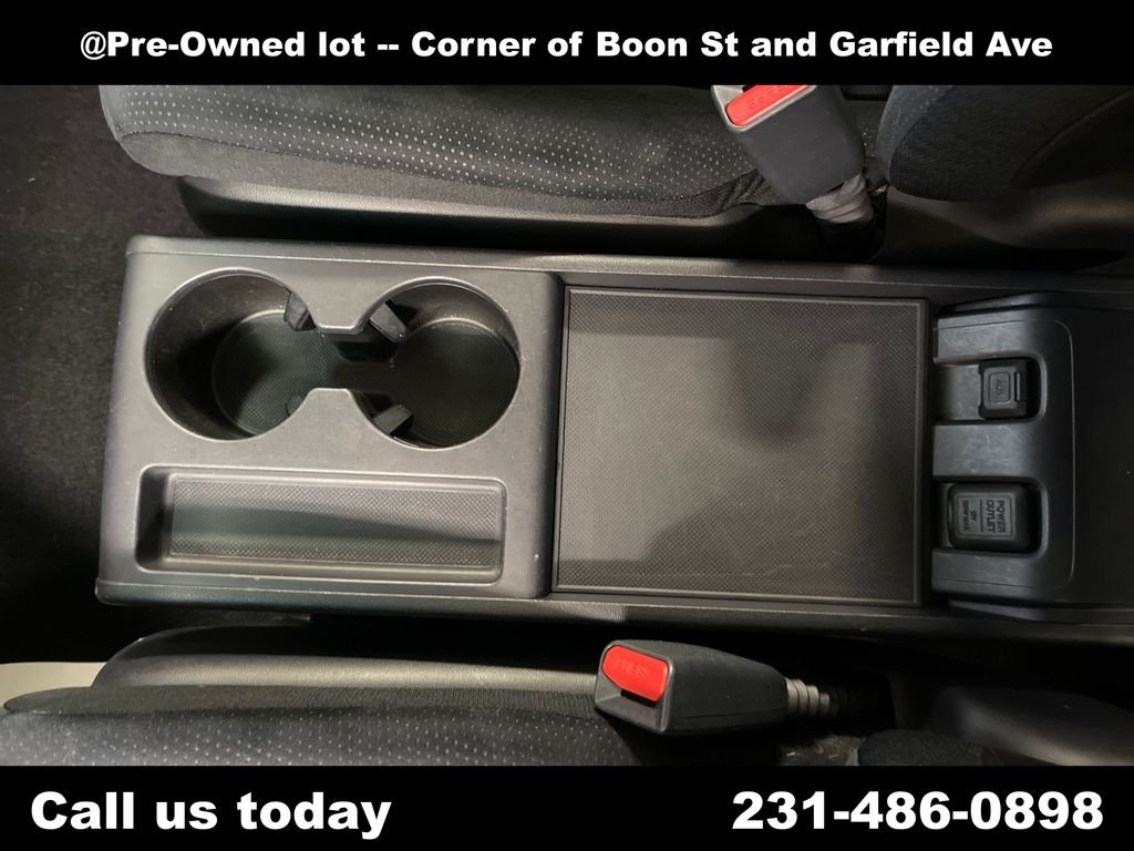 Used 2011  Honda EX image 25