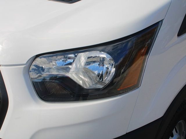 New 2024 White Ford Base image 9