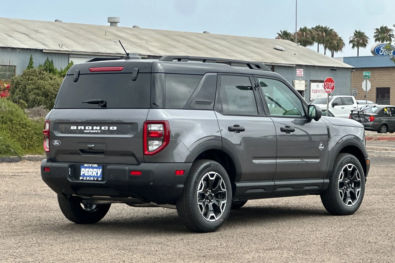 New 2026 Gray Ford Outer Banks image 3