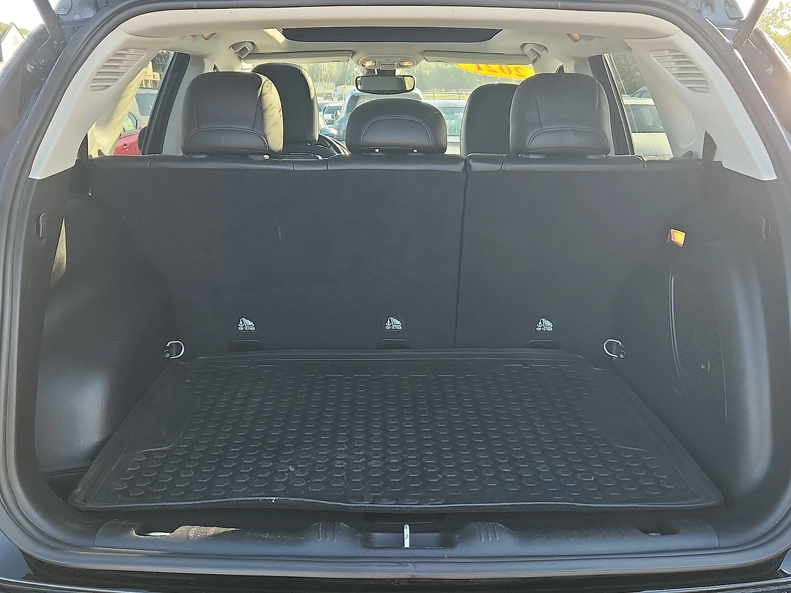 Used 2021 Diamond Black Jeep Trailhawk image 30