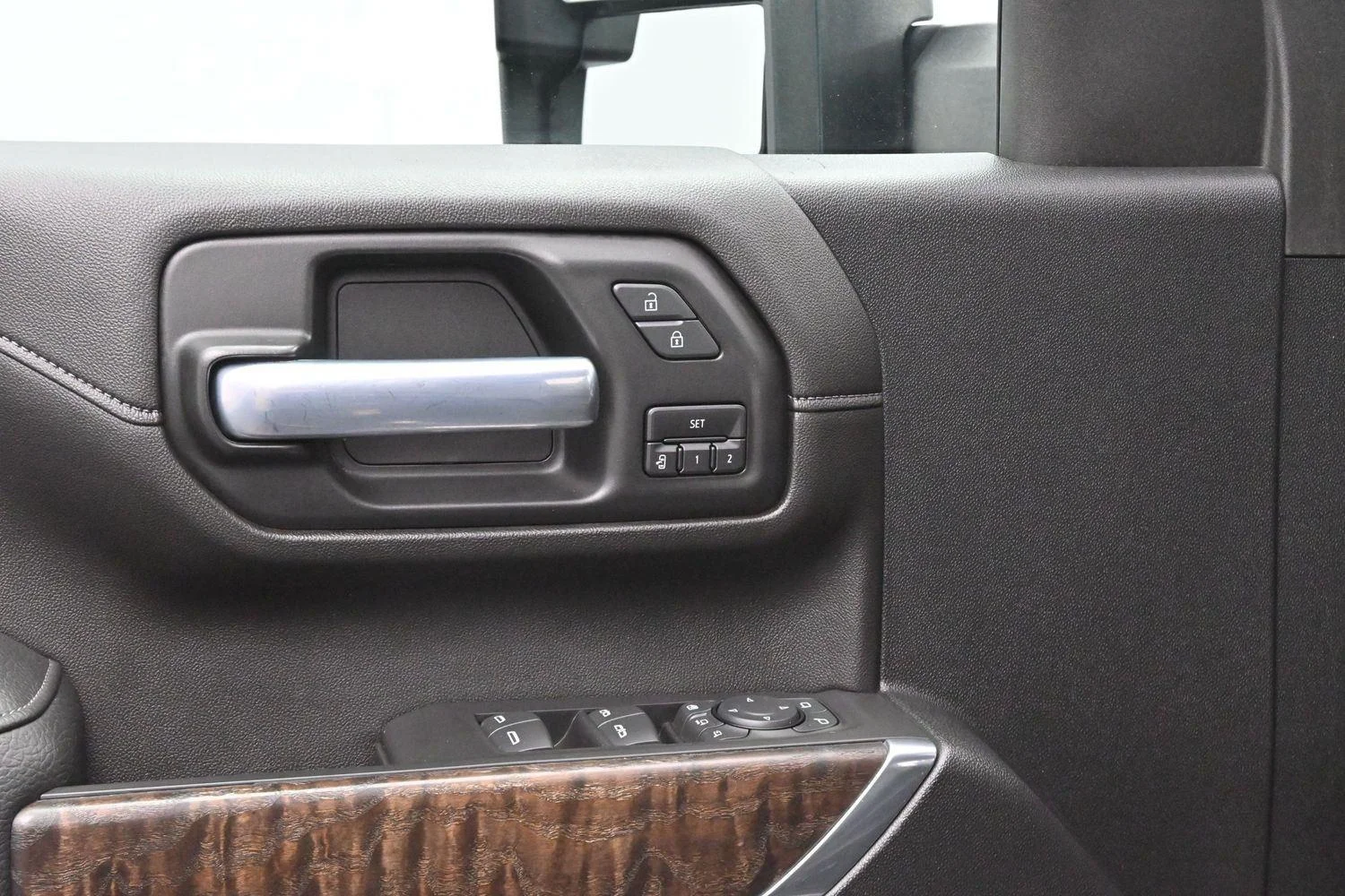 Used 2020 Dark Sky Metallic GMC Denali image 11