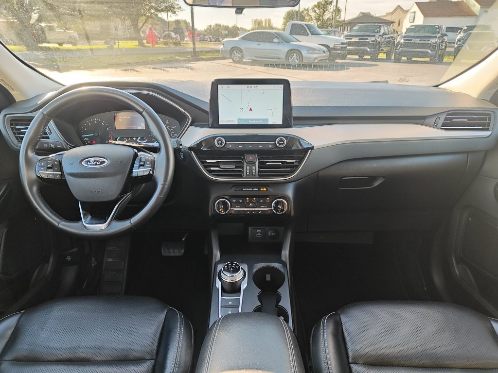 Used 2022 White Ford SEL image 15