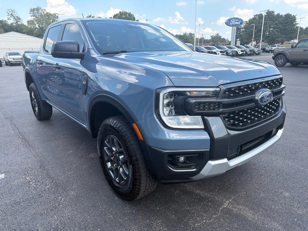 Used 2025 Azure Gray Metallic Ford XLT image 7