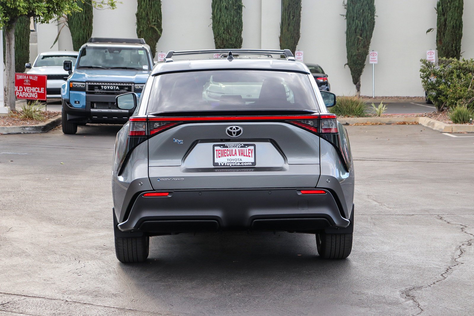 New 2026 Heavy Metal <sup>1</sup> Toyota  XLE image 6