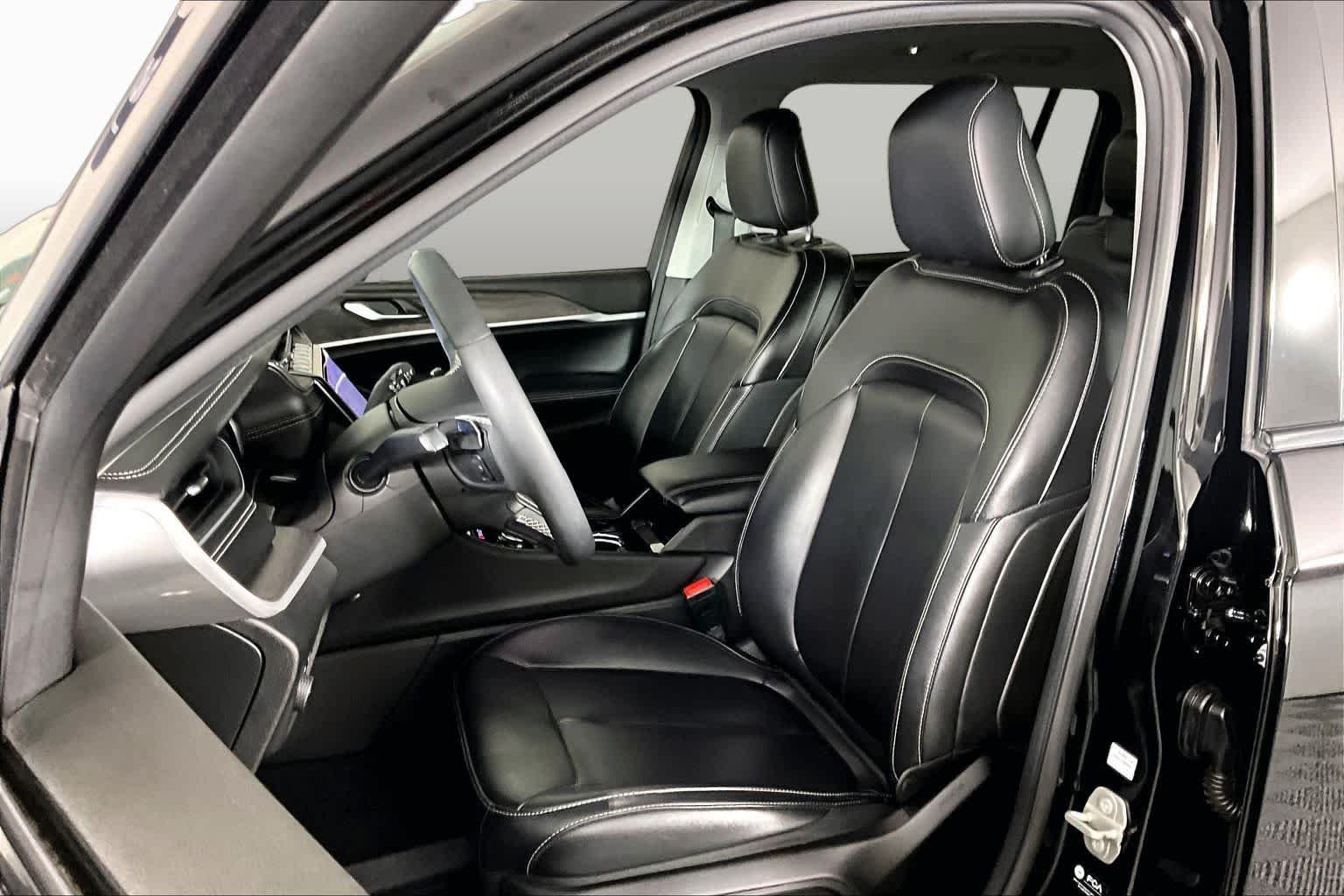 Pre-Owned 2023 Jeep Grand Cherokee L Limited