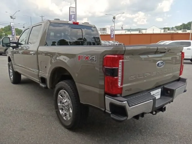 New 2026 Marsh Gray Ford F-250® Lariat® image 5