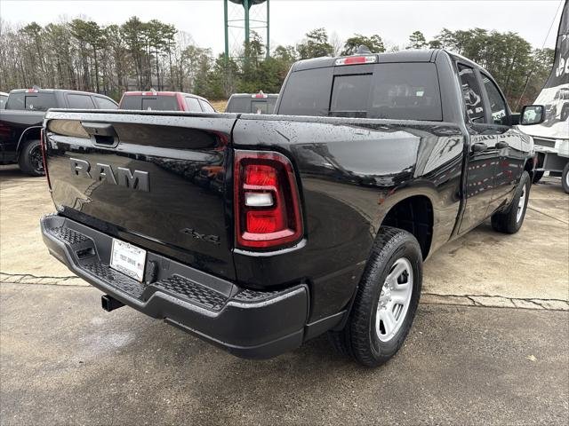 New 2026 Diamond Black Crystal Pearl-Coat Exterior Paint RAM TRADESMAN image 7