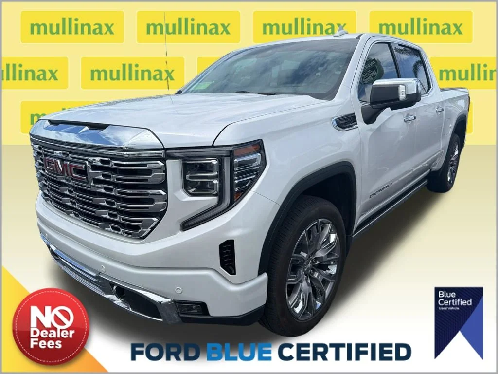 2023 GMC Sierra 4WD Crew Cab Short Box Denali's photo