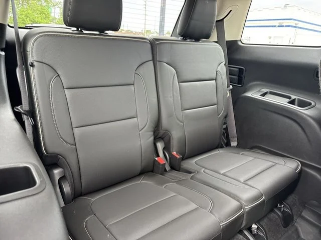Used 2020 Ebony Twilight Metallic GMC AWD 4dr Denali image 32