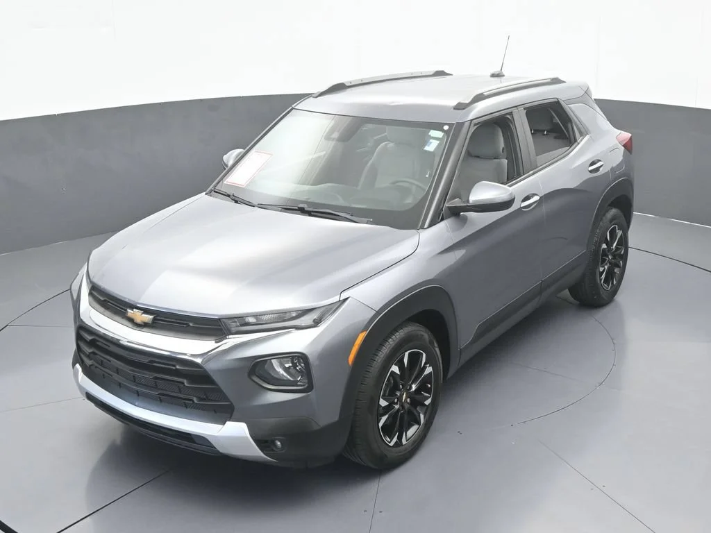 Used 2021 Satin Steel Metallic Chevrolet LT image 43