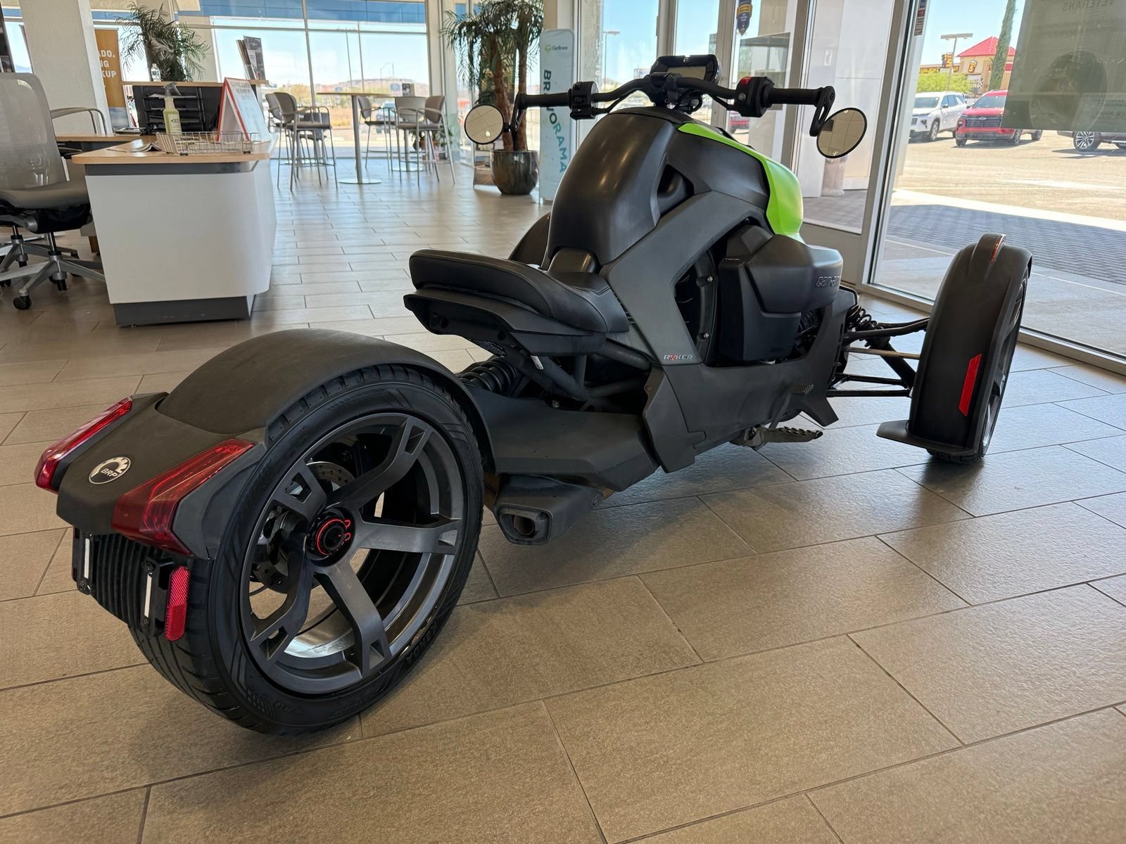 Used 2022 Black CAN AM  image 7