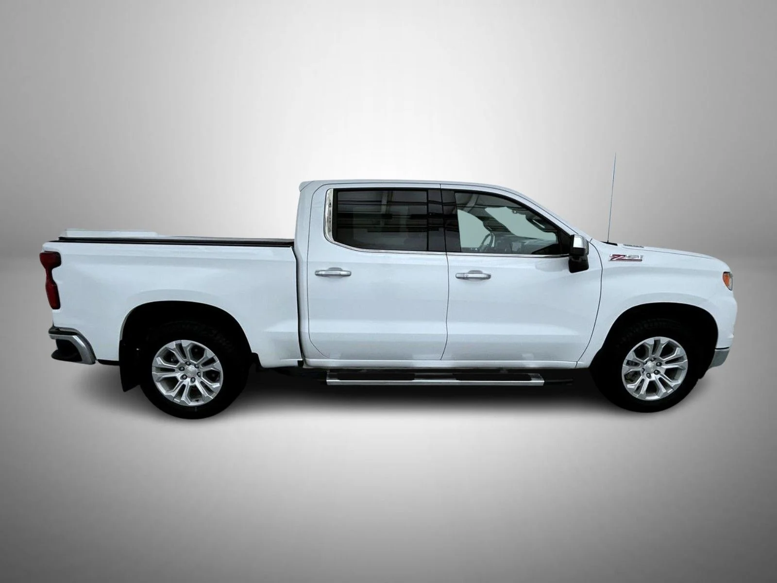 Used 2023 White Chevrolet LTZ image 4