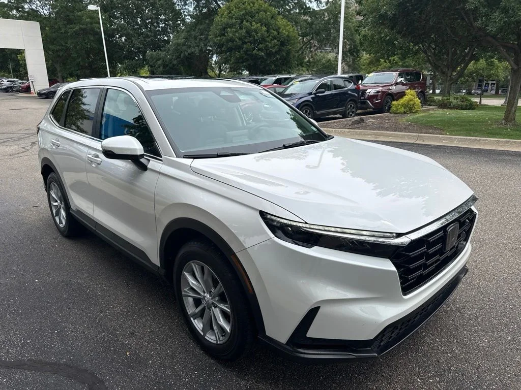 Used 2024  Honda EX-L image 6