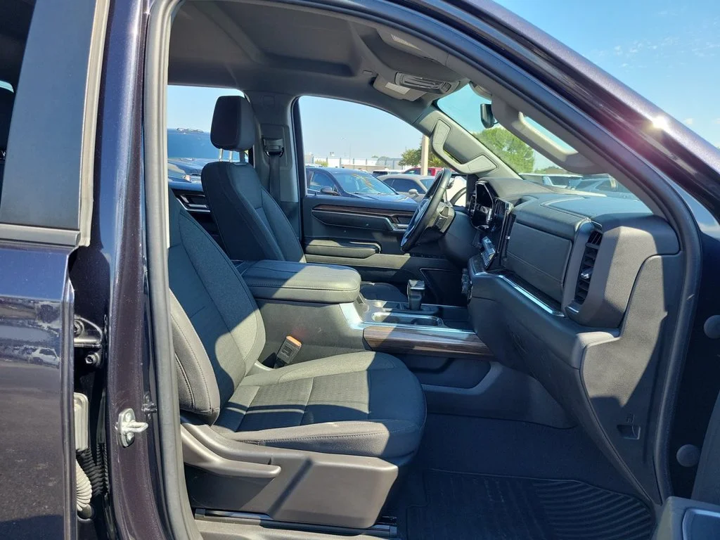 2023 Chevrolet Silverado 1500 LT - Photo 34