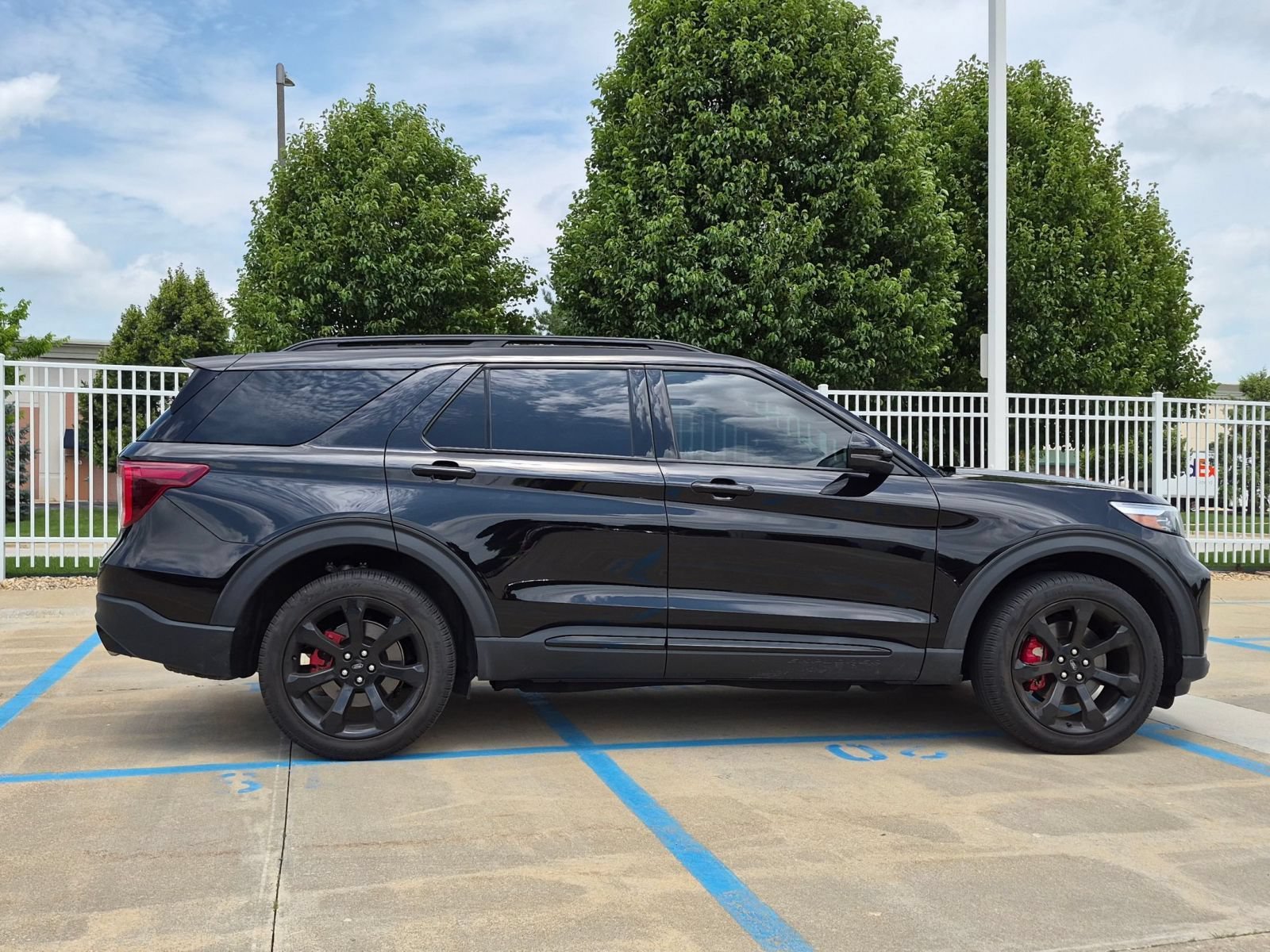 Used 2023 Agate Black Metallic Ford ST 4WD image 5