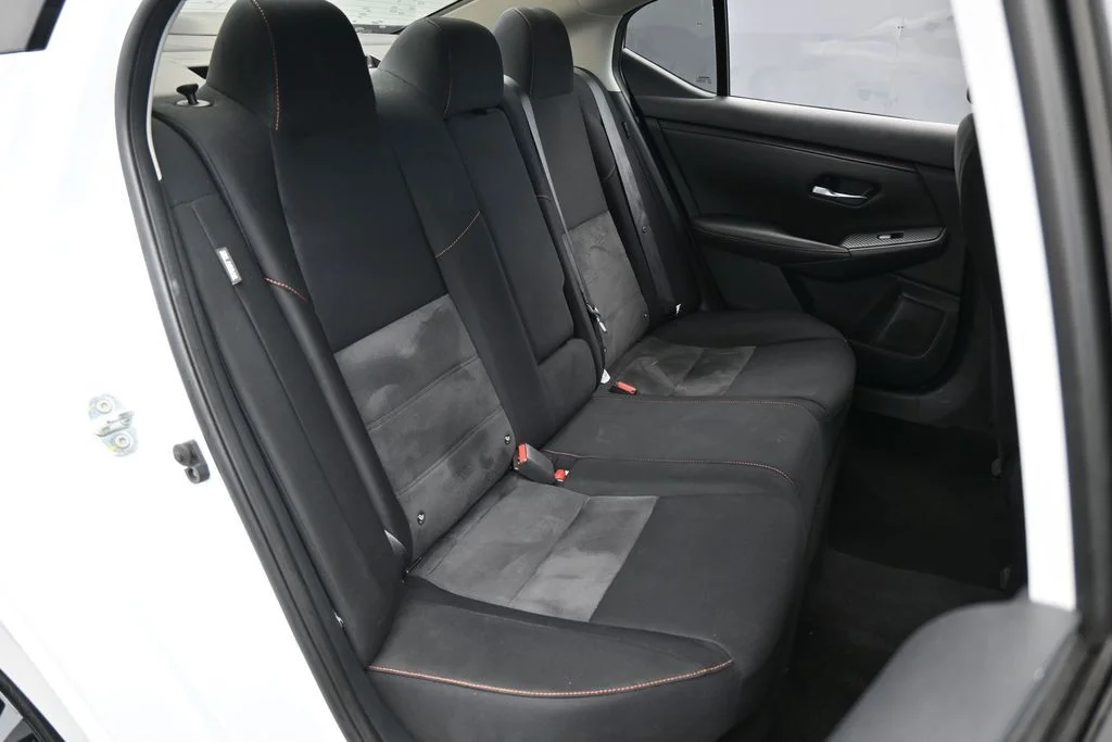 Used 2020 Aspen White Tricoat Nissan SR image 41