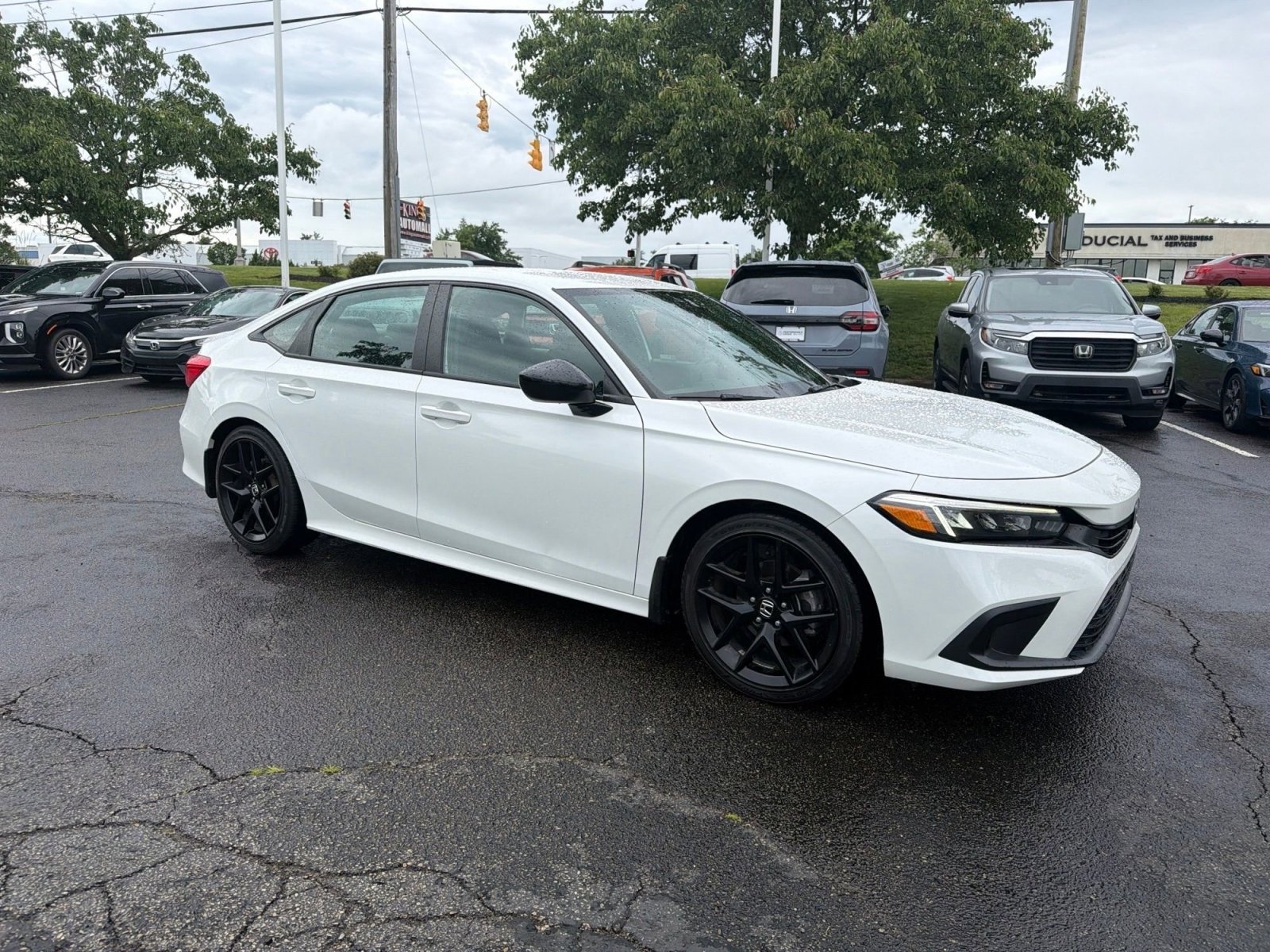 Certified Used 2023 Platinum White Pearl Honda Sport image 29