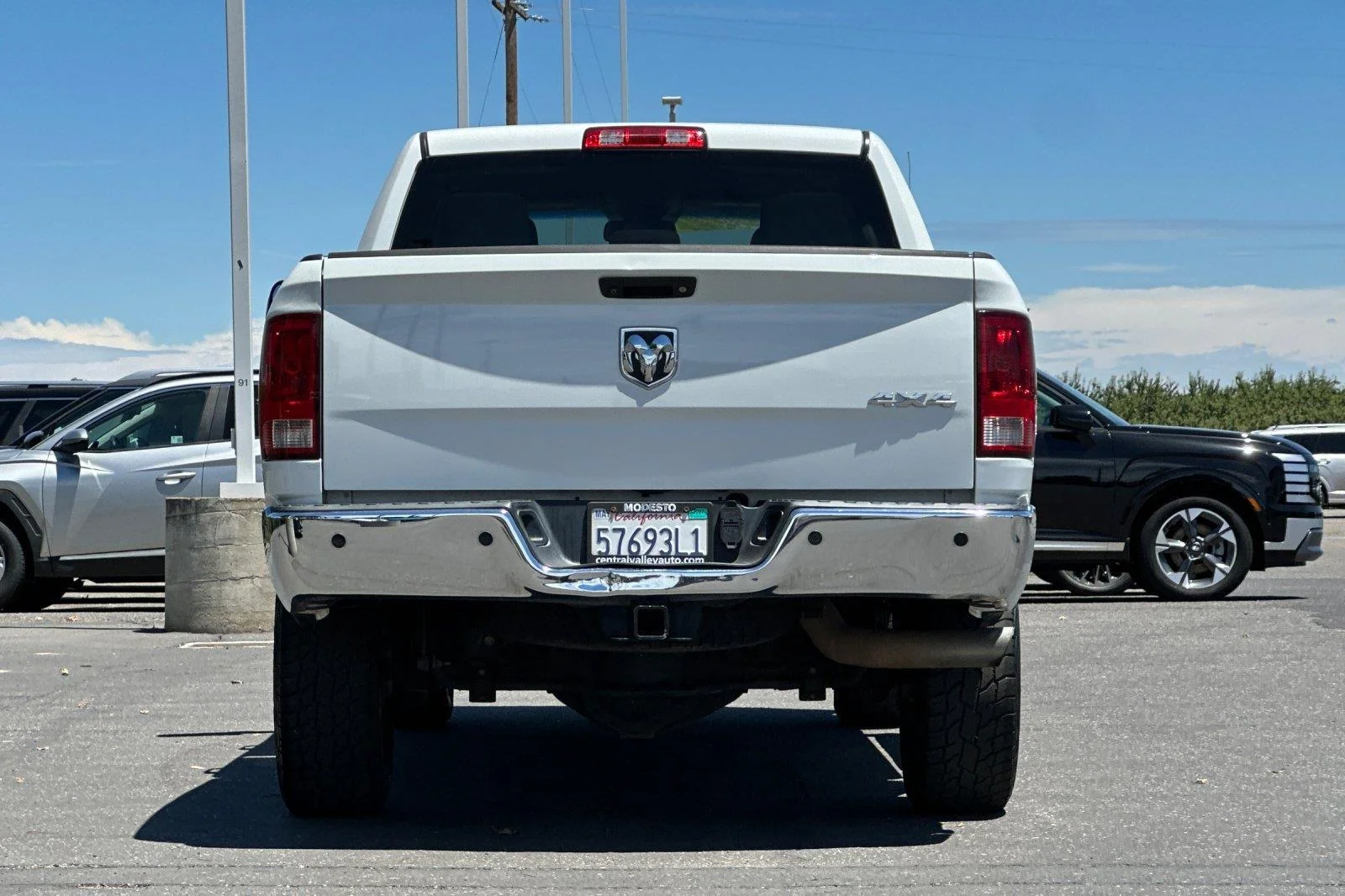 Used 2014 Bright White Clearcoat Ram Tradesman image 5