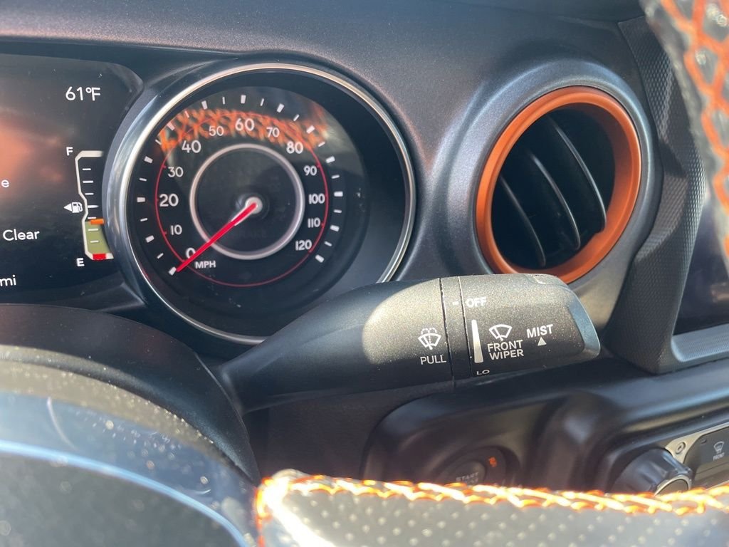 Used 2021 Gray Jeep Mojave image 24