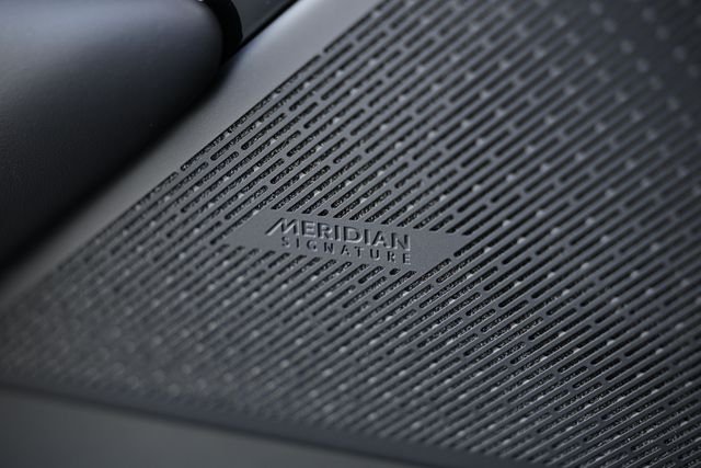 New 2026 Santorini Black Land Rover  Autobiography image 21