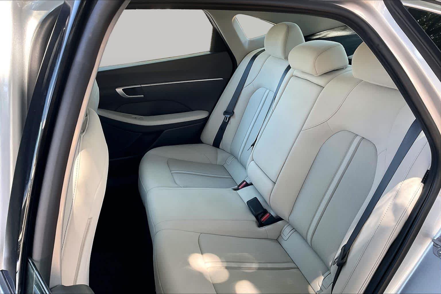 2025 Hyundai Sonata SEL - Photo 21