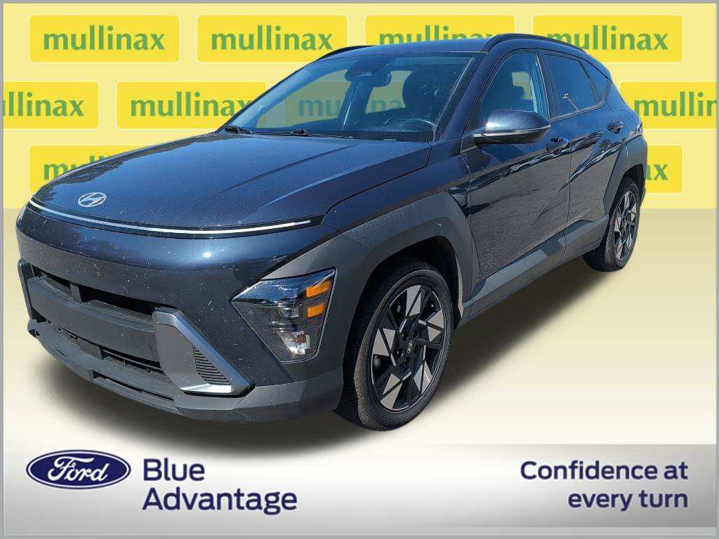 Used 2025 Blue Hyundai SEL image 2