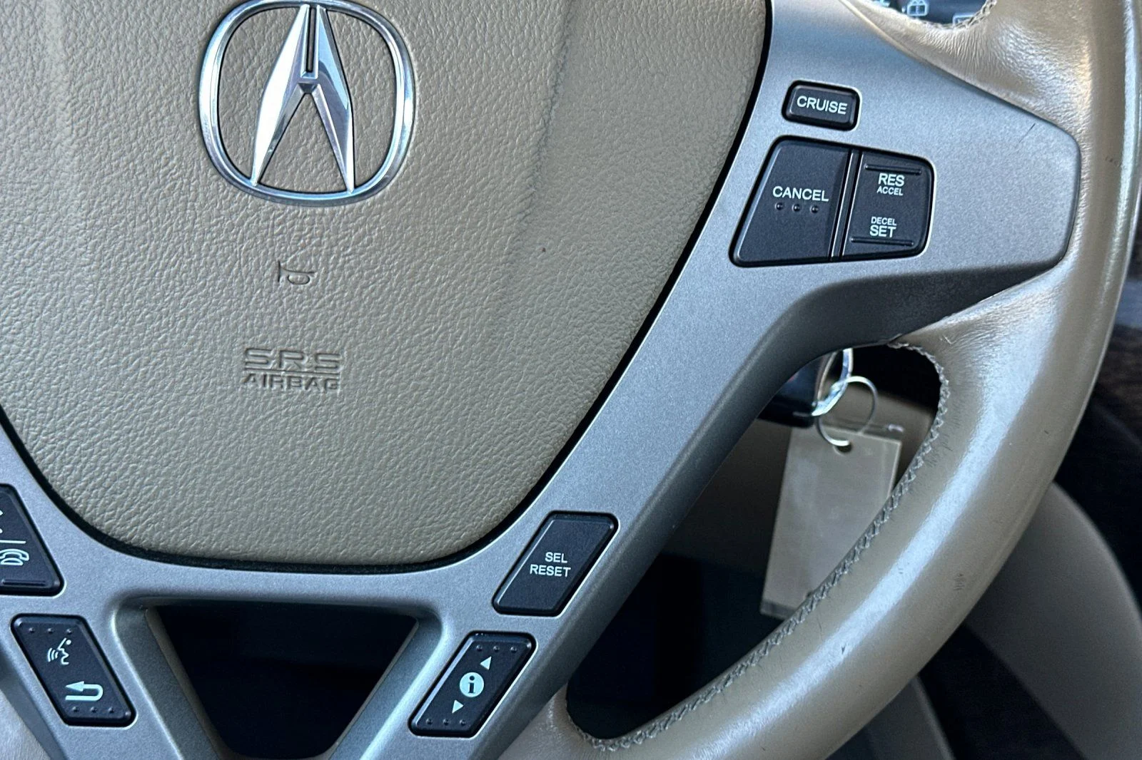 Used 2012  Acura Technology image 28