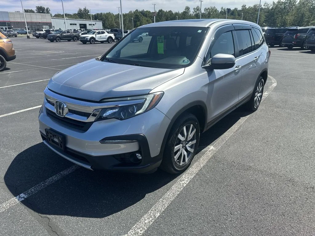 Used 2019  Honda EX-L image 4
