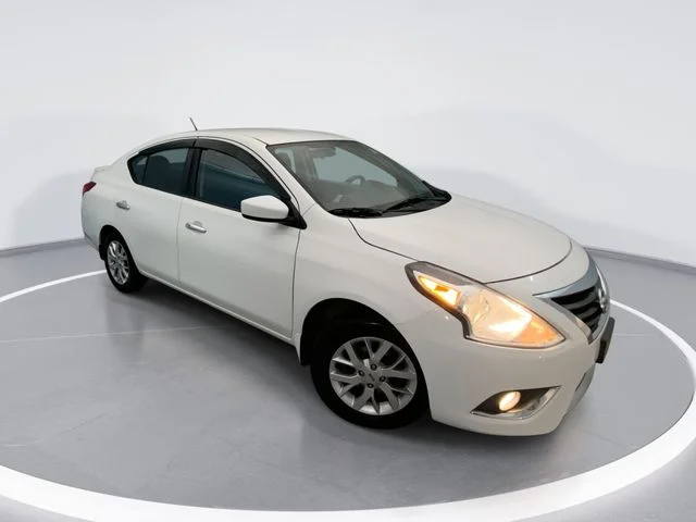 Used 2017 White Nissan 1.6 SV image 1
