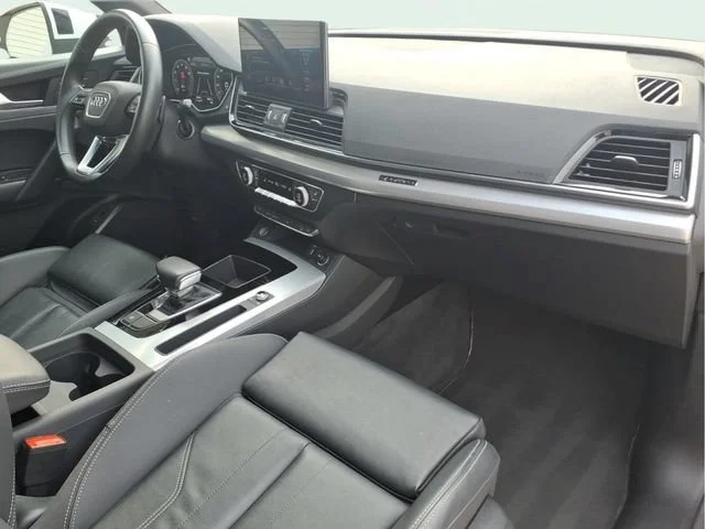Used 2025  Audi S line Premium image 24